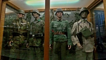 軍用車両