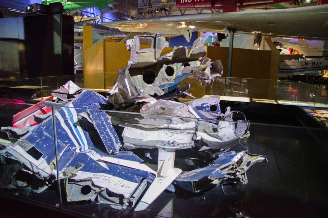 ヘルゲランド航空事故(Helgeland Air Disaster) の機体残骸